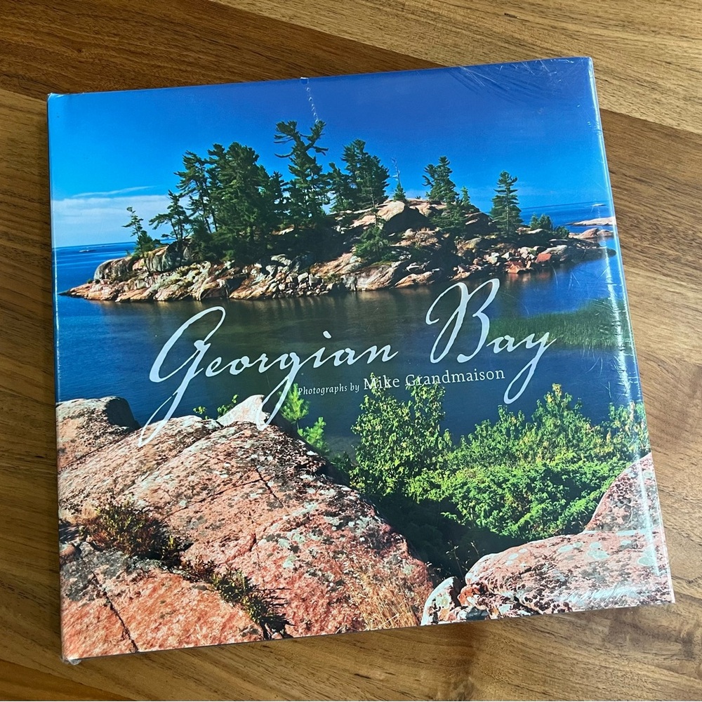 Georgian Bay: Photographs by Mike Grandmaison. Key Porter Books. 2008